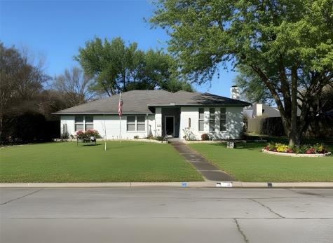 1529 E Windsor Drive Denton TX 76209