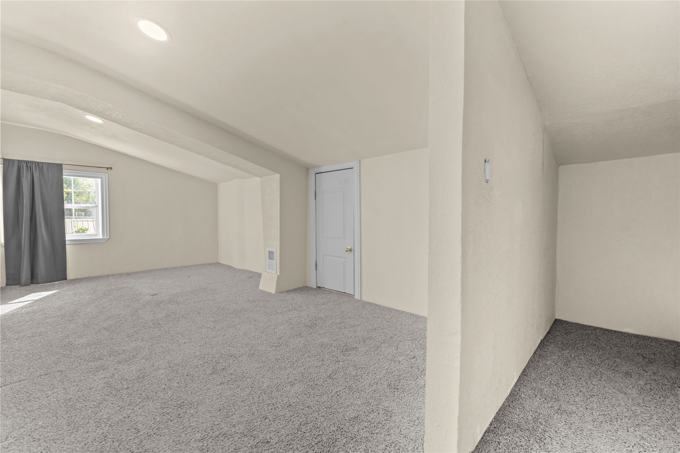524 S Preston Street Wolfe City TX 75496