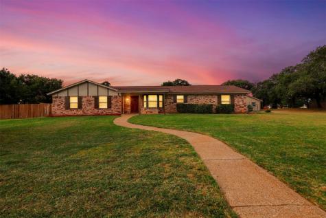 113 Wood Oak Drive Joshua TX 76058