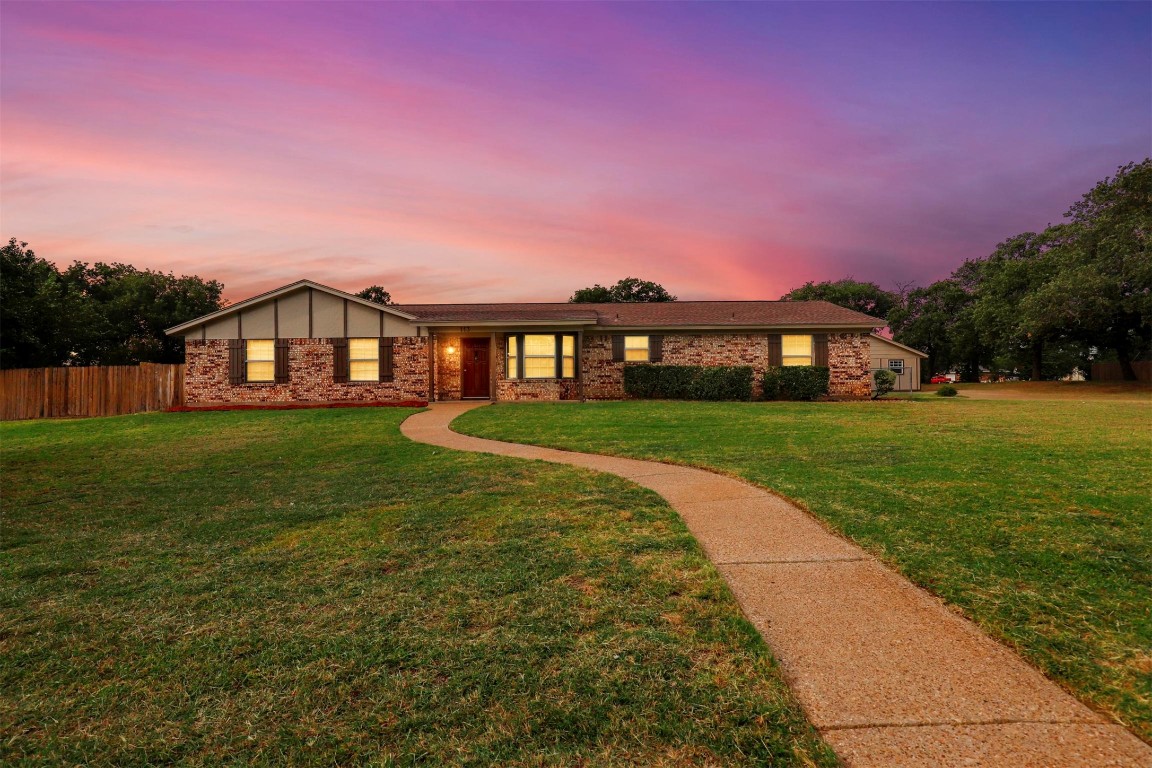 113 Wood Oak Drive Joshua TX 76058