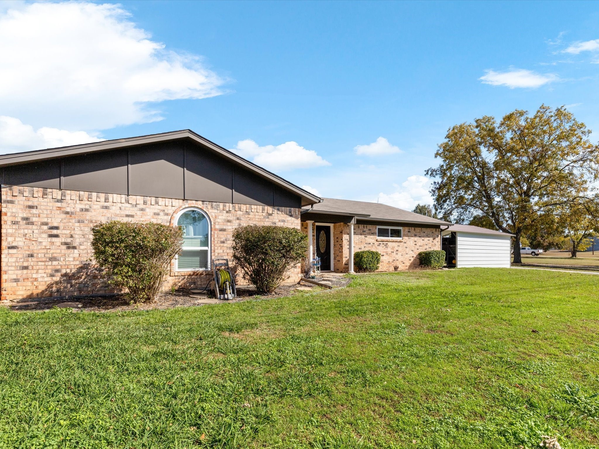 3801 Mountain Vista Drive Granbury TX 76048