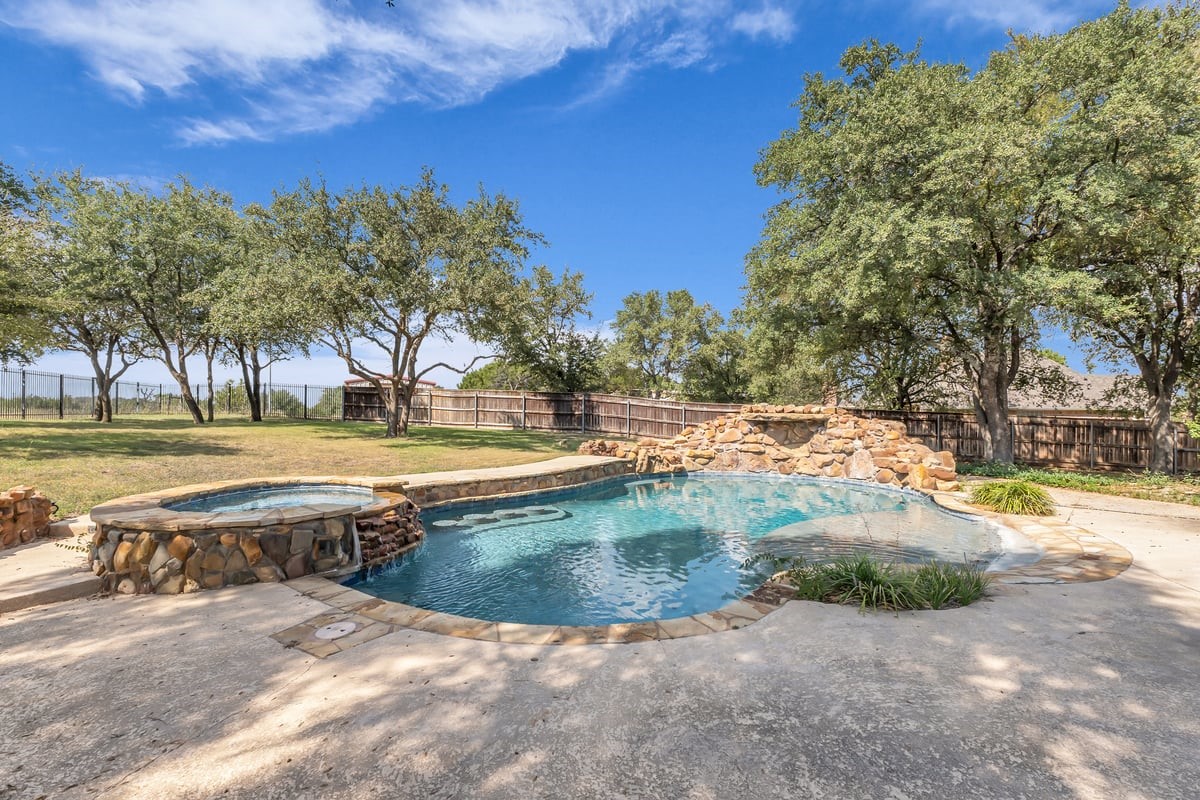 1865 Austin Hines Drive China Spring TX 76633