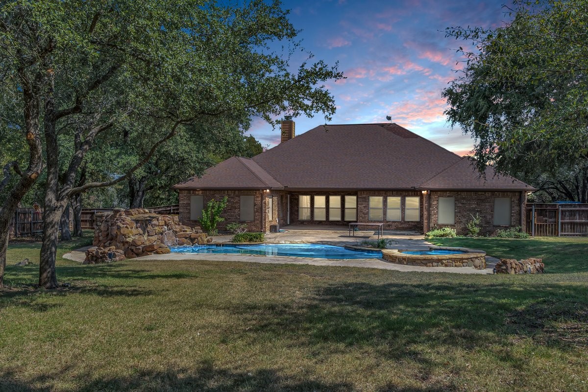 1865 Austin Hines Drive China Spring TX 76633