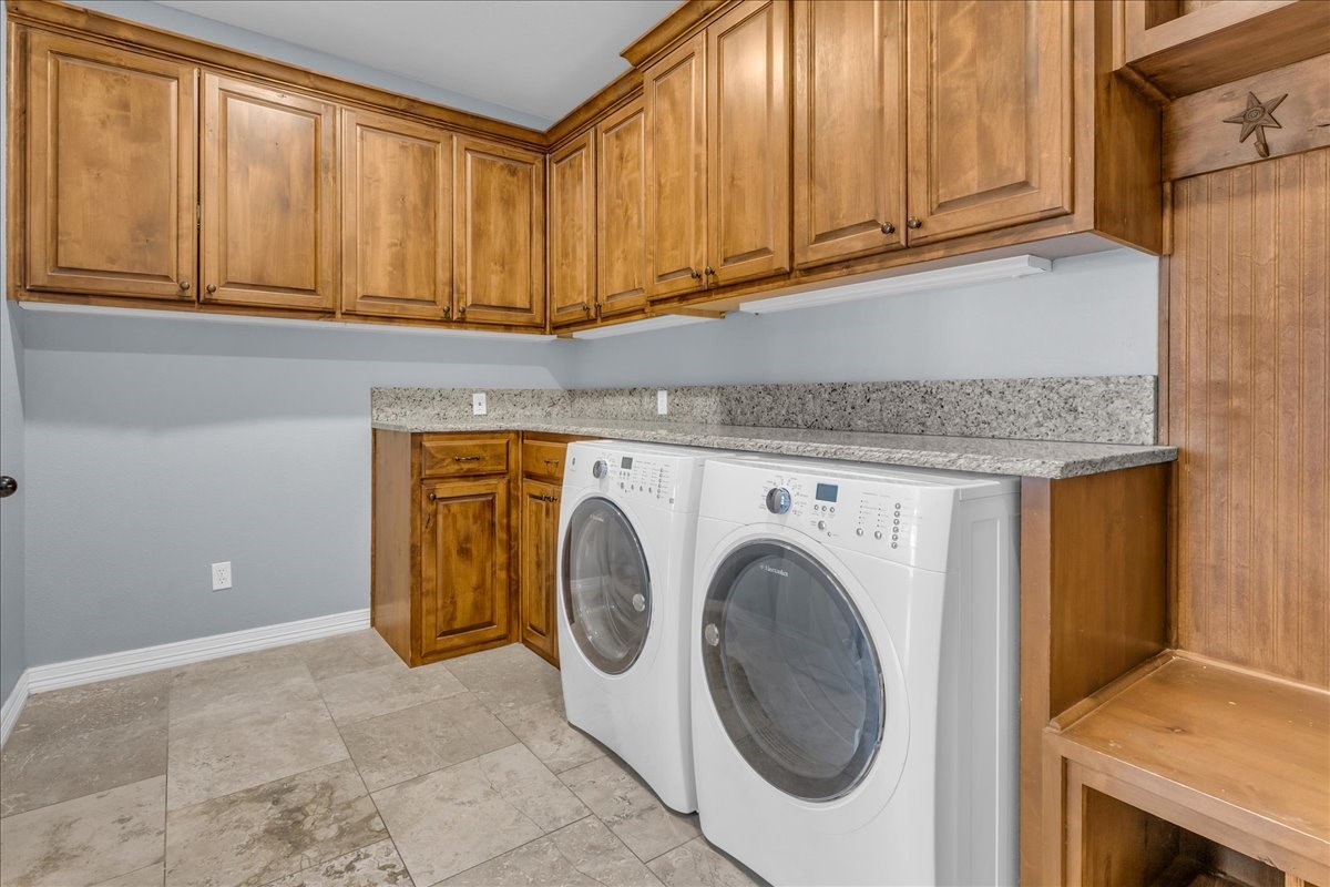 1865 Austin Hines Drive China Spring TX 76633