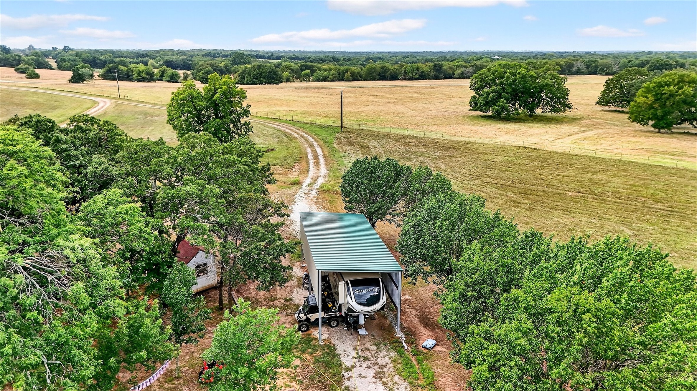 1200 County Road 1215 Savoy TX 75479