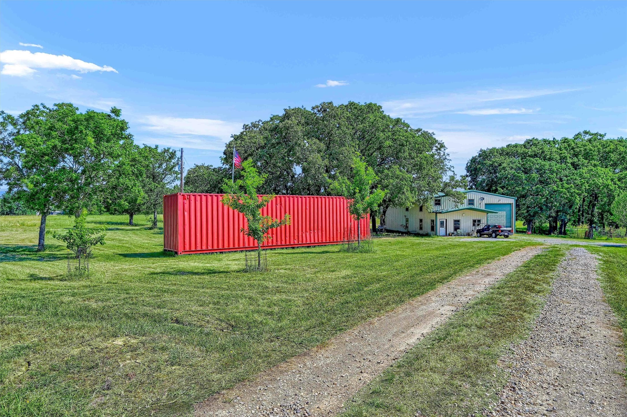 1200 County Road 1215 Savoy TX 75479
