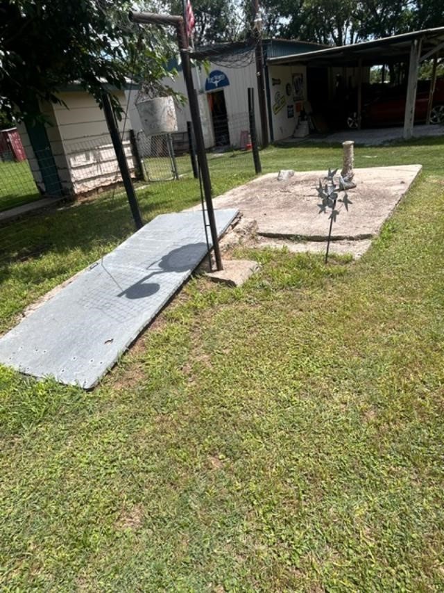1271 Central Avenue Newark TX 76071