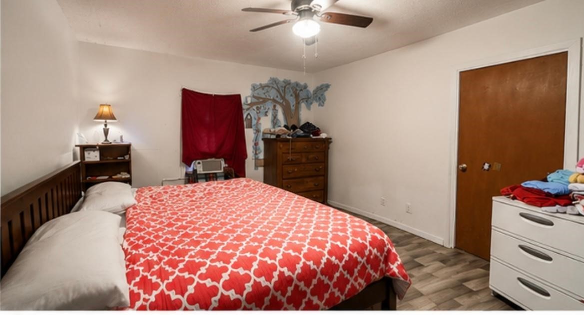 1271 Central Avenue Newark TX 76071