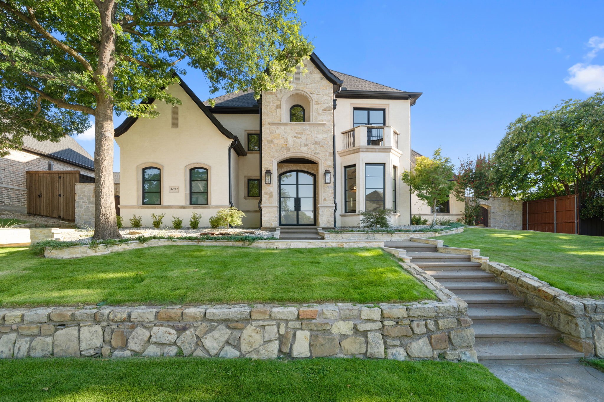 Plano TX, 6912 Crystal Falls Drive