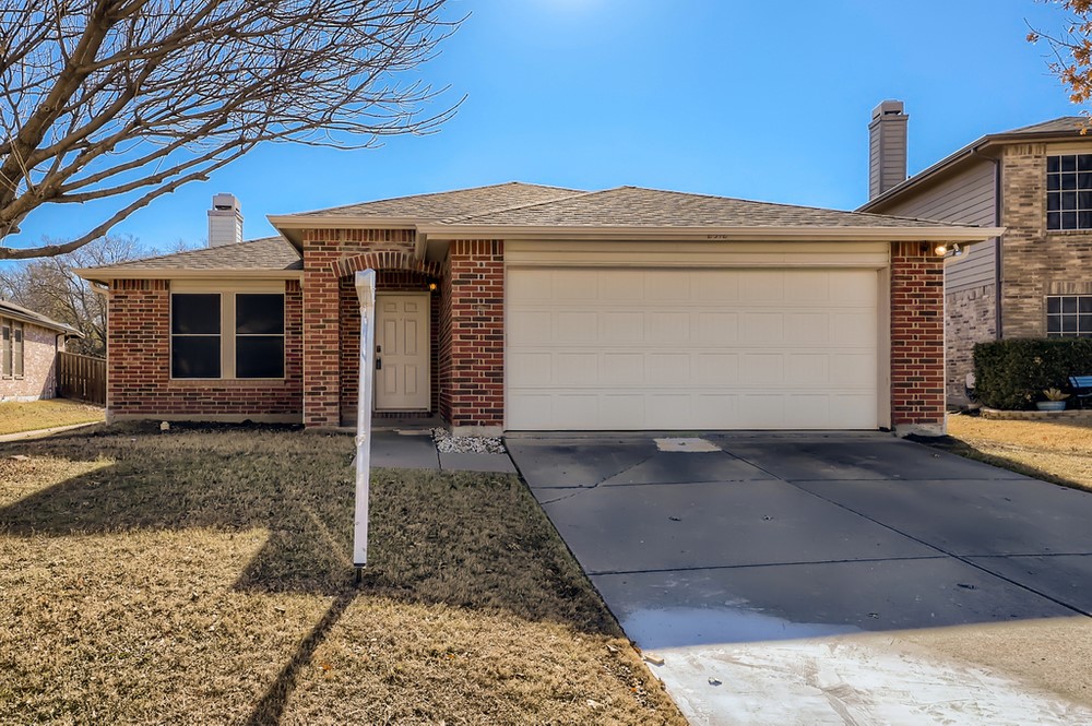 2512 Red Oak Drive Little Elm TX 75068