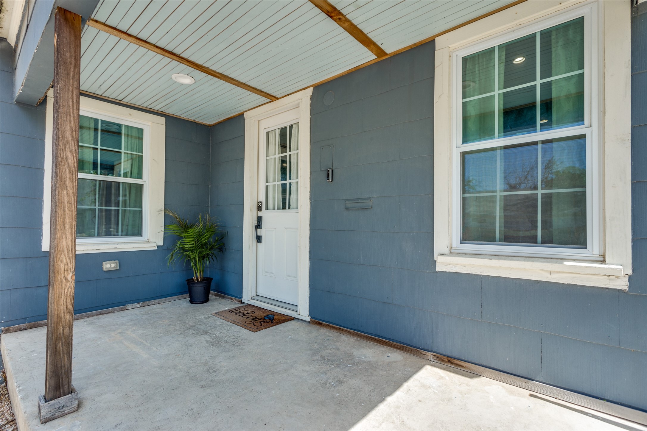 1115 Yale Street River Oaks TX 76114