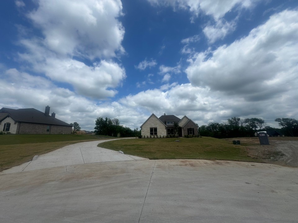 412 Indian Creek Road Van Alstyne TX 75495