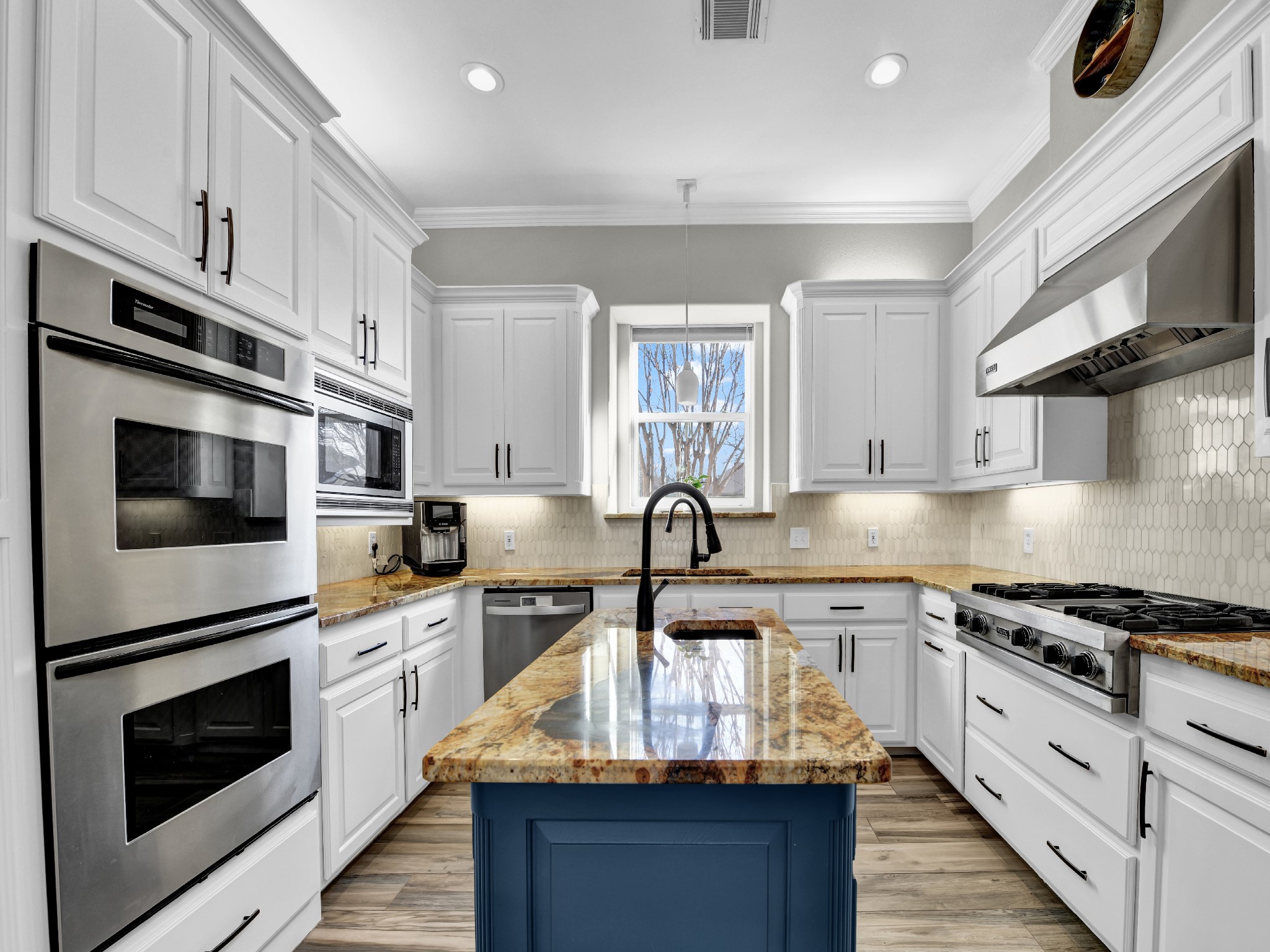 6000 Justine Court Granbury TX 76049