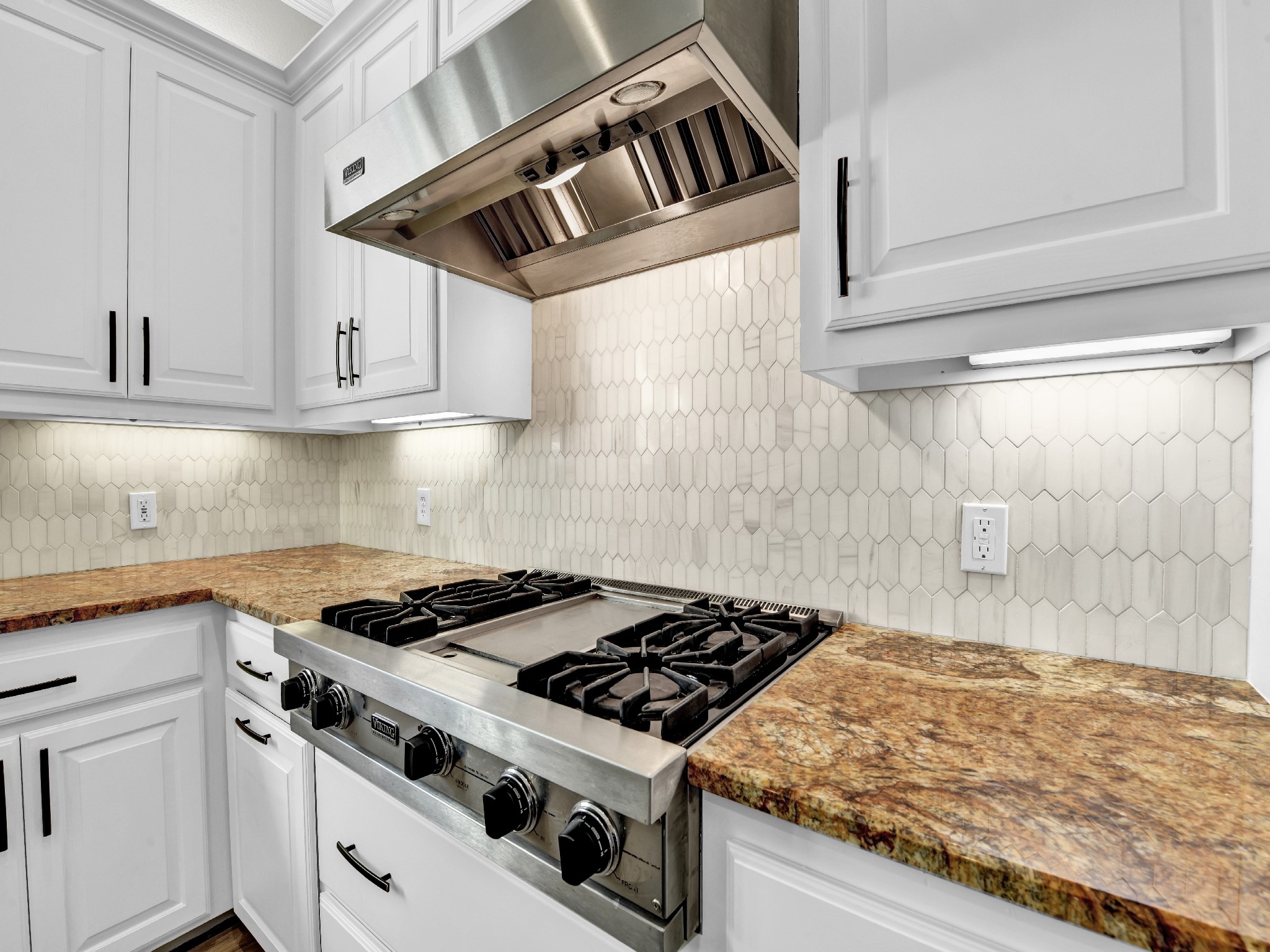 6000 Justine Court Granbury TX 76049
