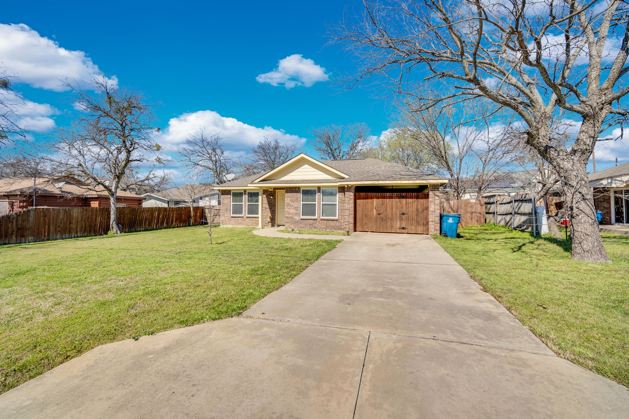 106 W Adair Street Alvarado TX 76009