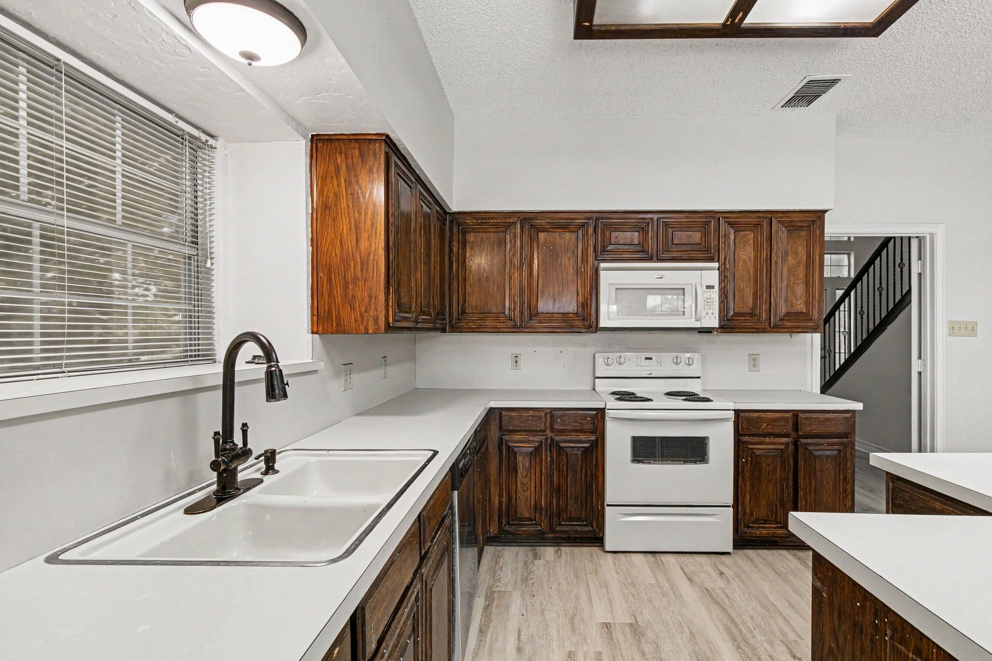 7654 Moss Court North Richland Hills TX 76182