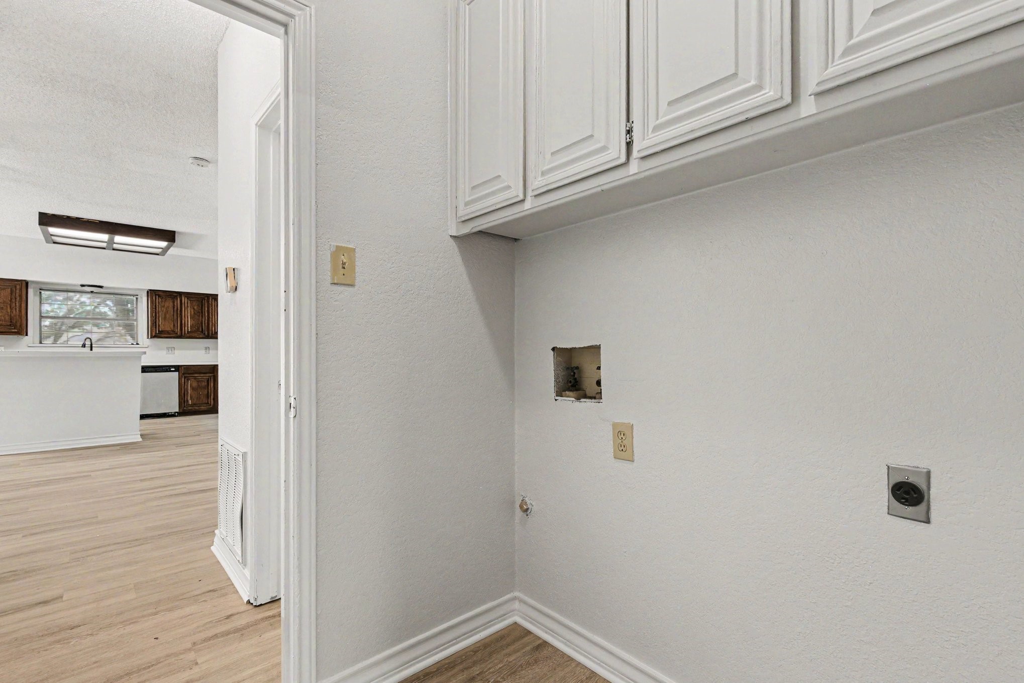 7654 Moss Court North Richland Hills TX 76182