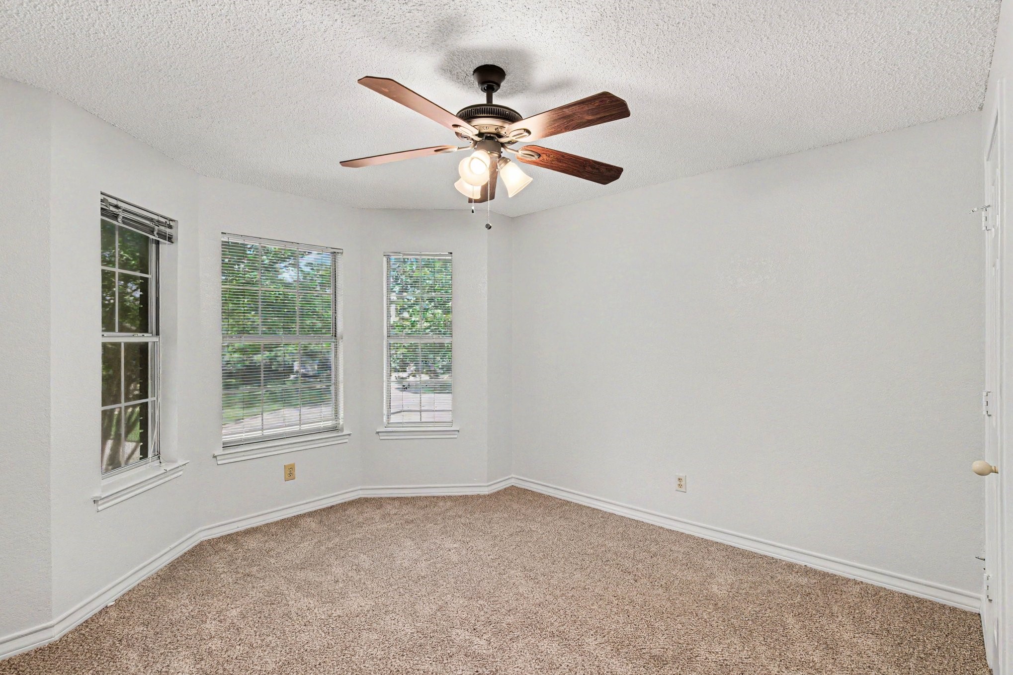 7654 Moss Court North Richland Hills TX 76182