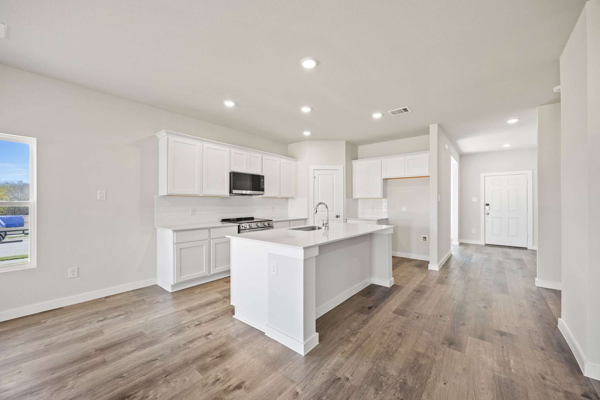 1001 Park Oak Lane Crowley TX 76036