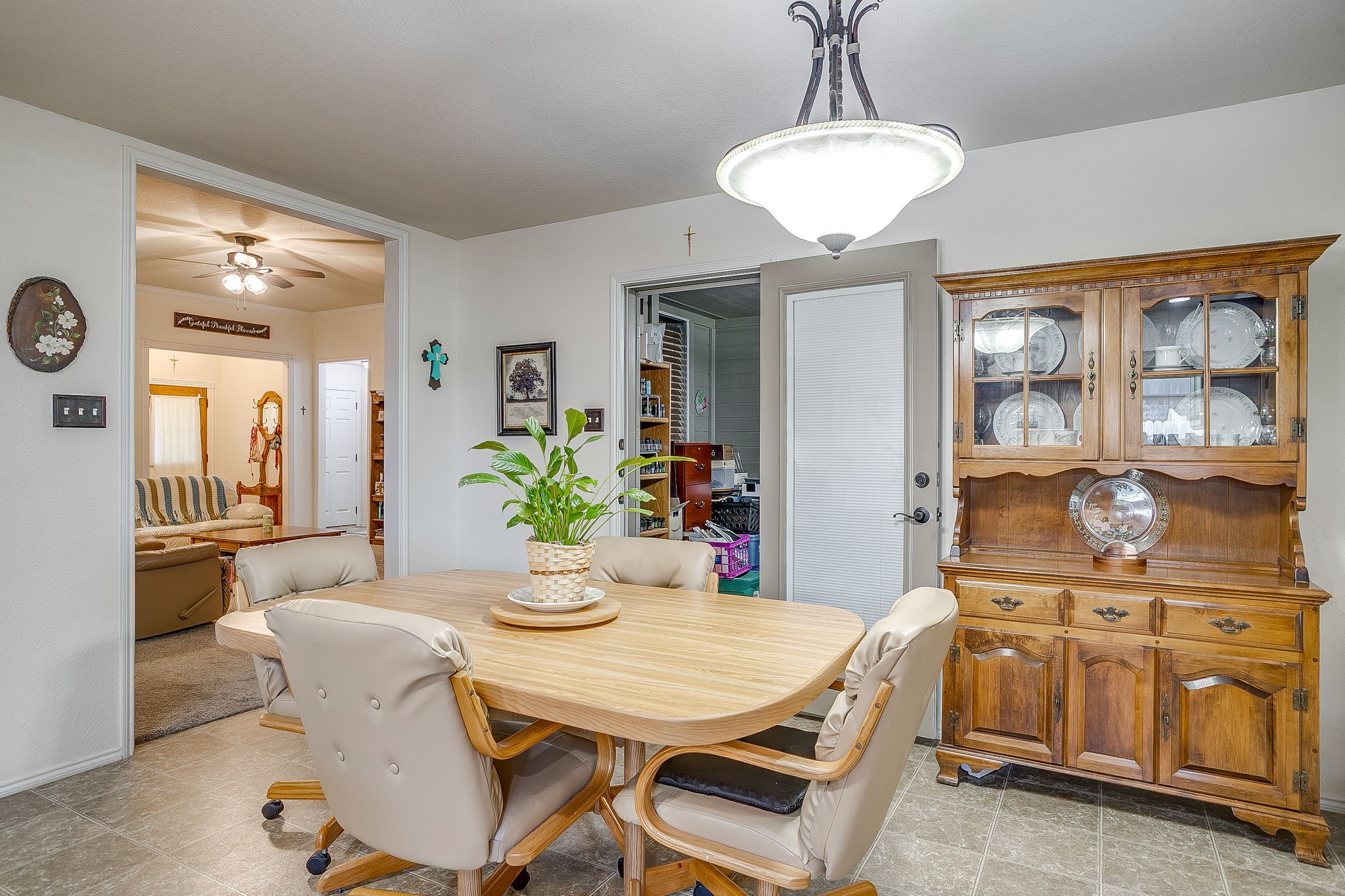 725 Snapper Drive Burleson TX 76028