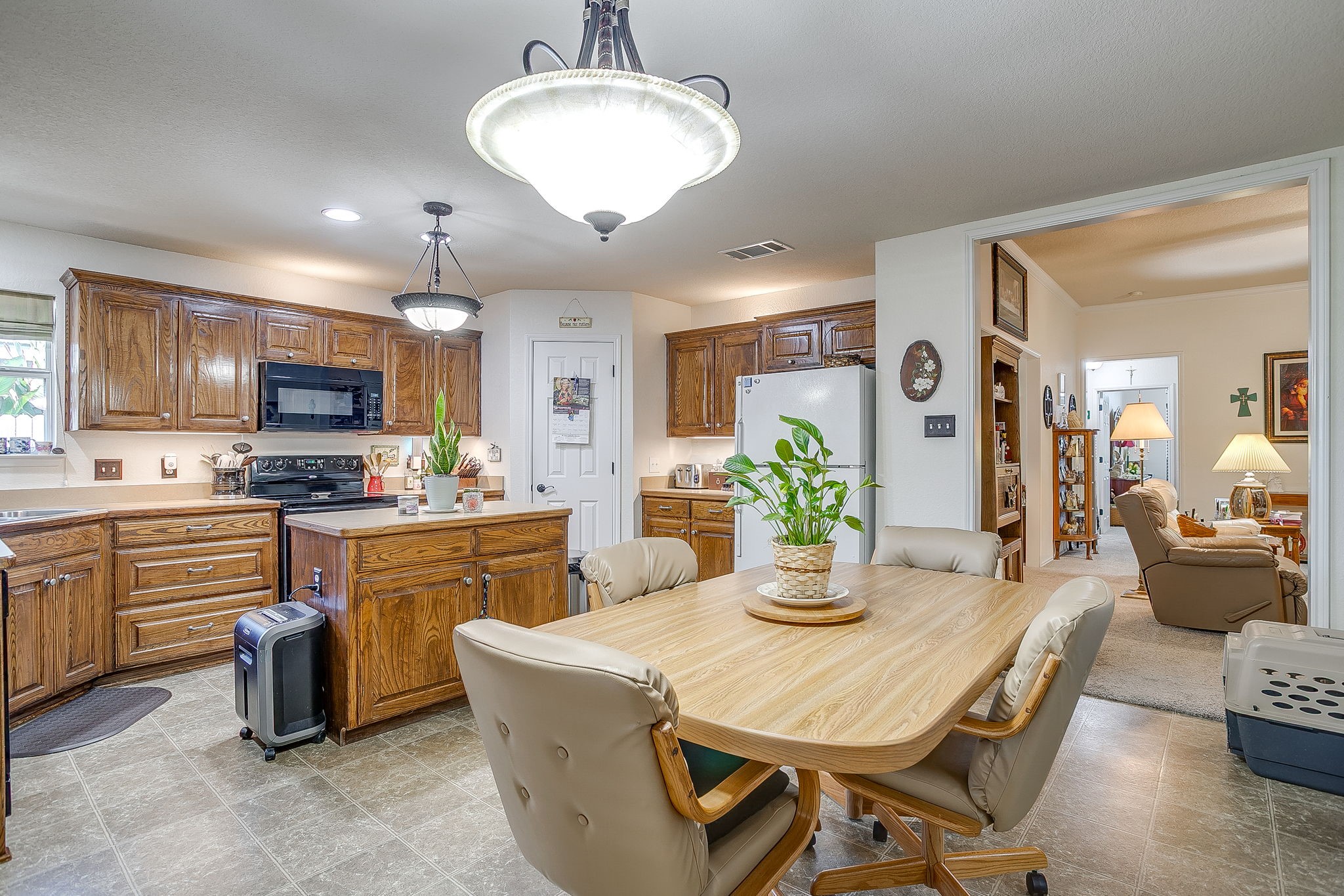725 Snapper Drive Burleson TX 76028