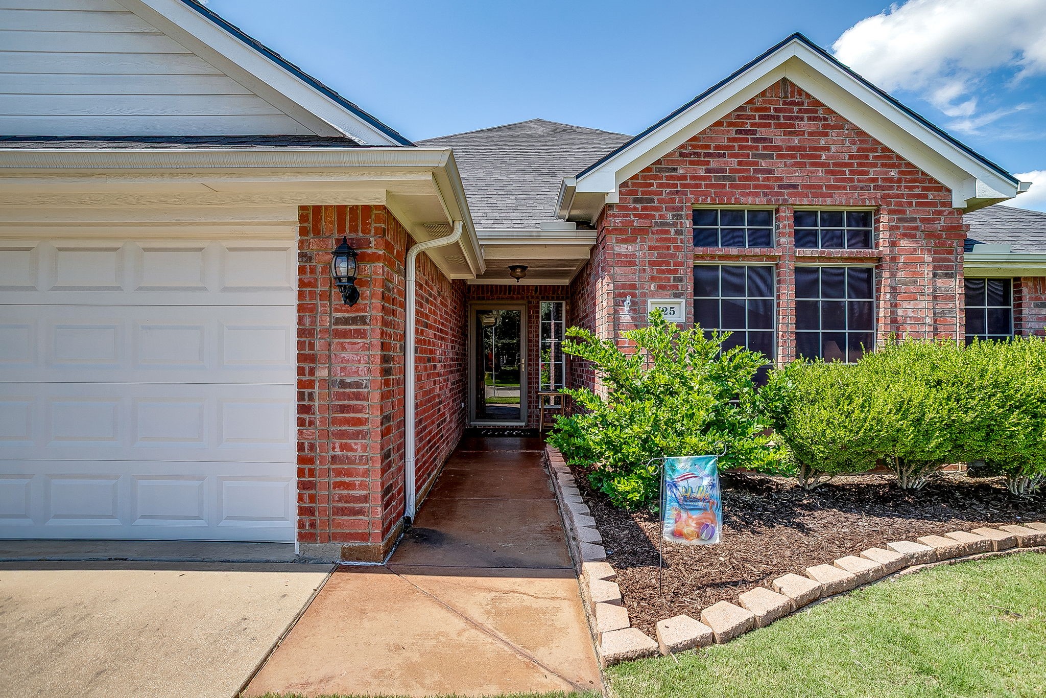 725 Snapper Drive Burleson TX 76028