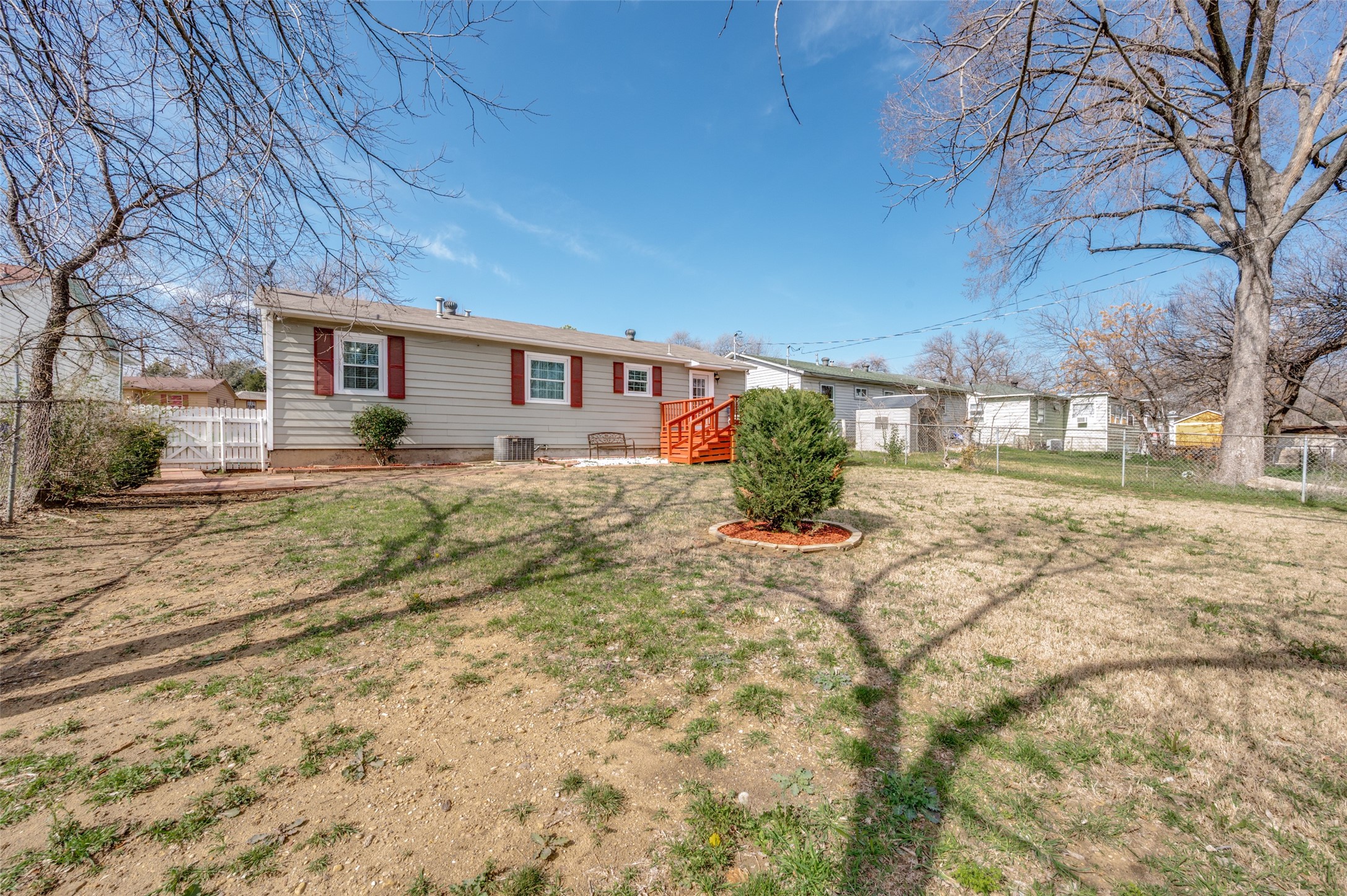 13910 Albemarle Drive Farmers Branch TX 75234