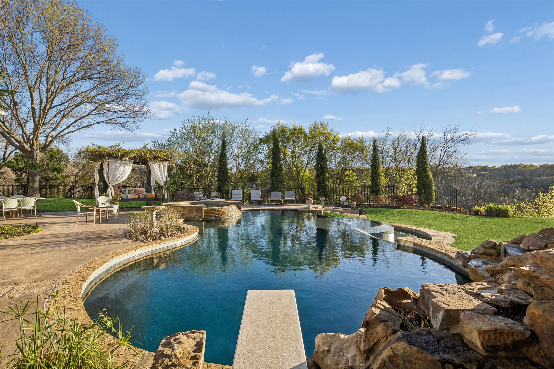 707 Oakhill Lane Cedar Hill TX 75104