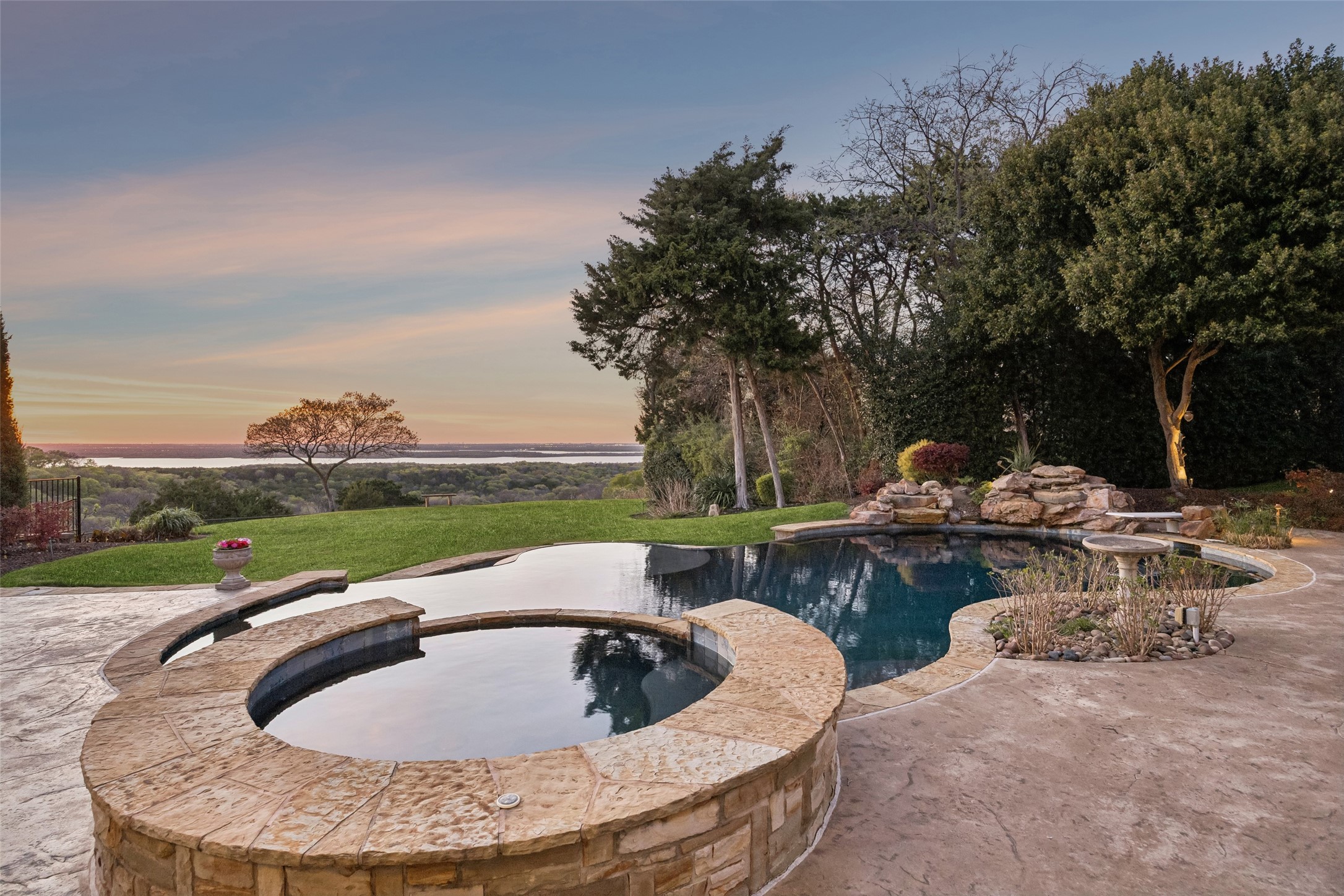 707 Oakhill Lane Cedar Hill TX 75104