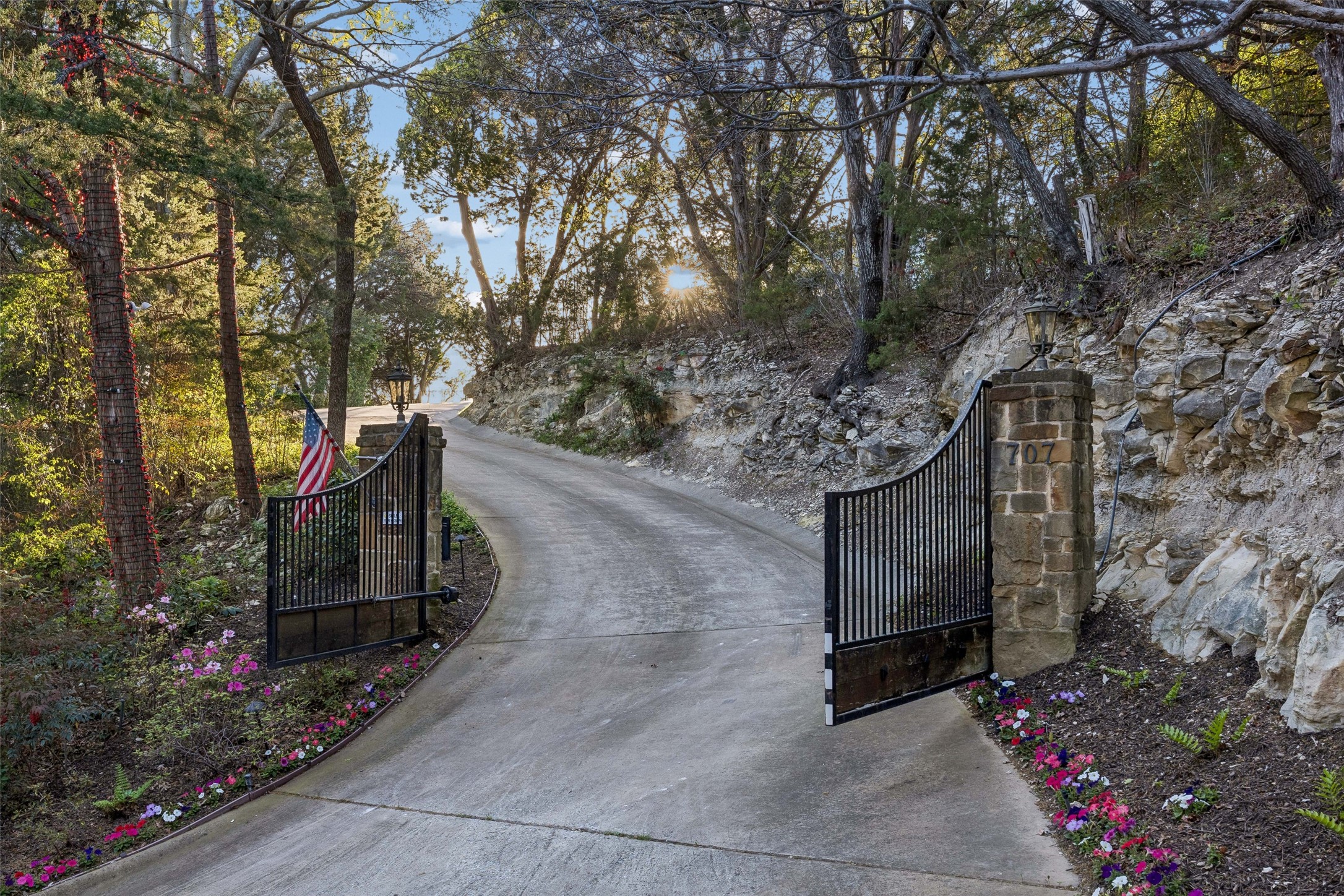 707 Oakhill Lane Cedar Hill TX 75104
