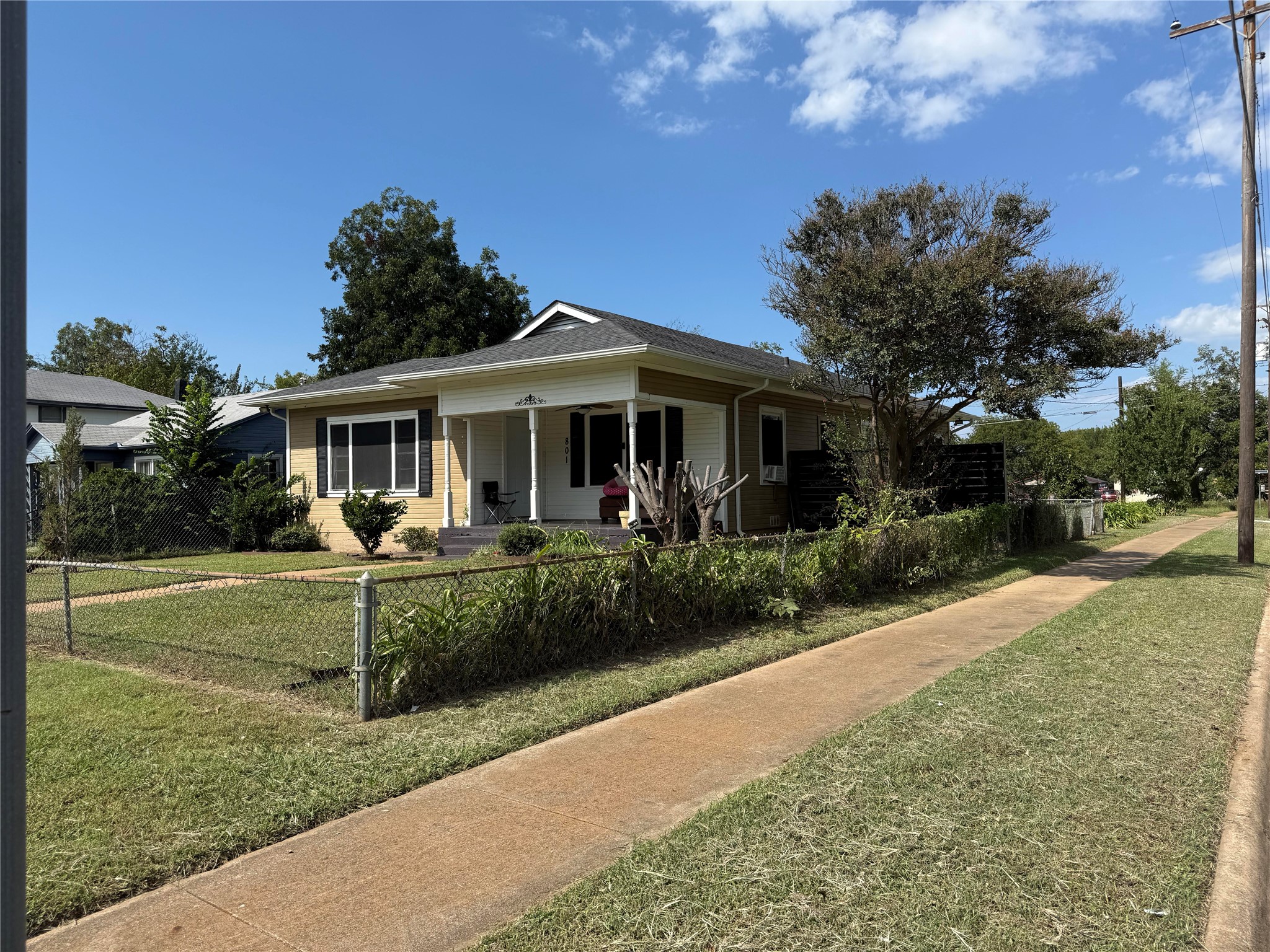 801 W Walker Street Denison TX 75020