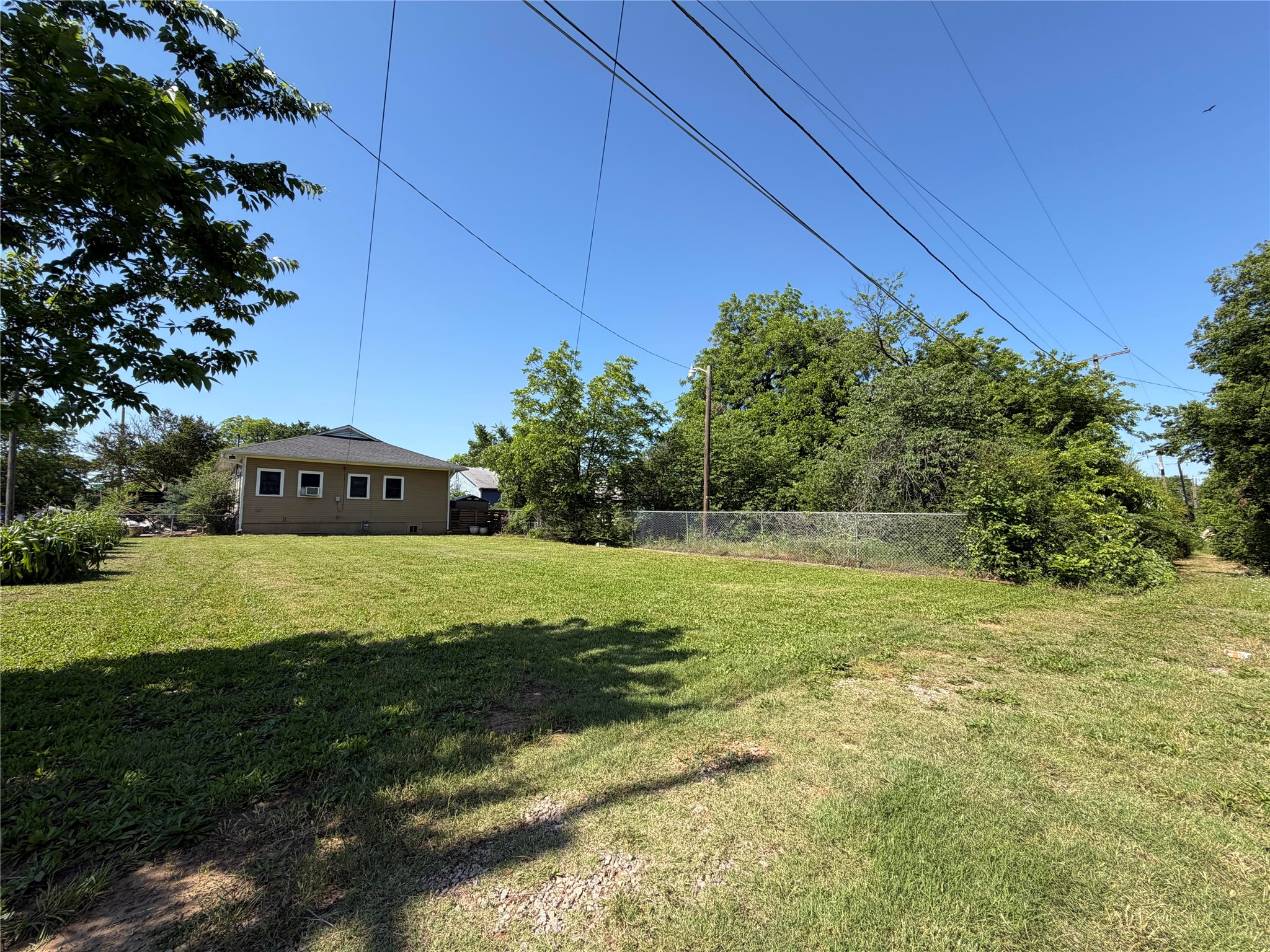 801 W Walker Street Denison TX 75020