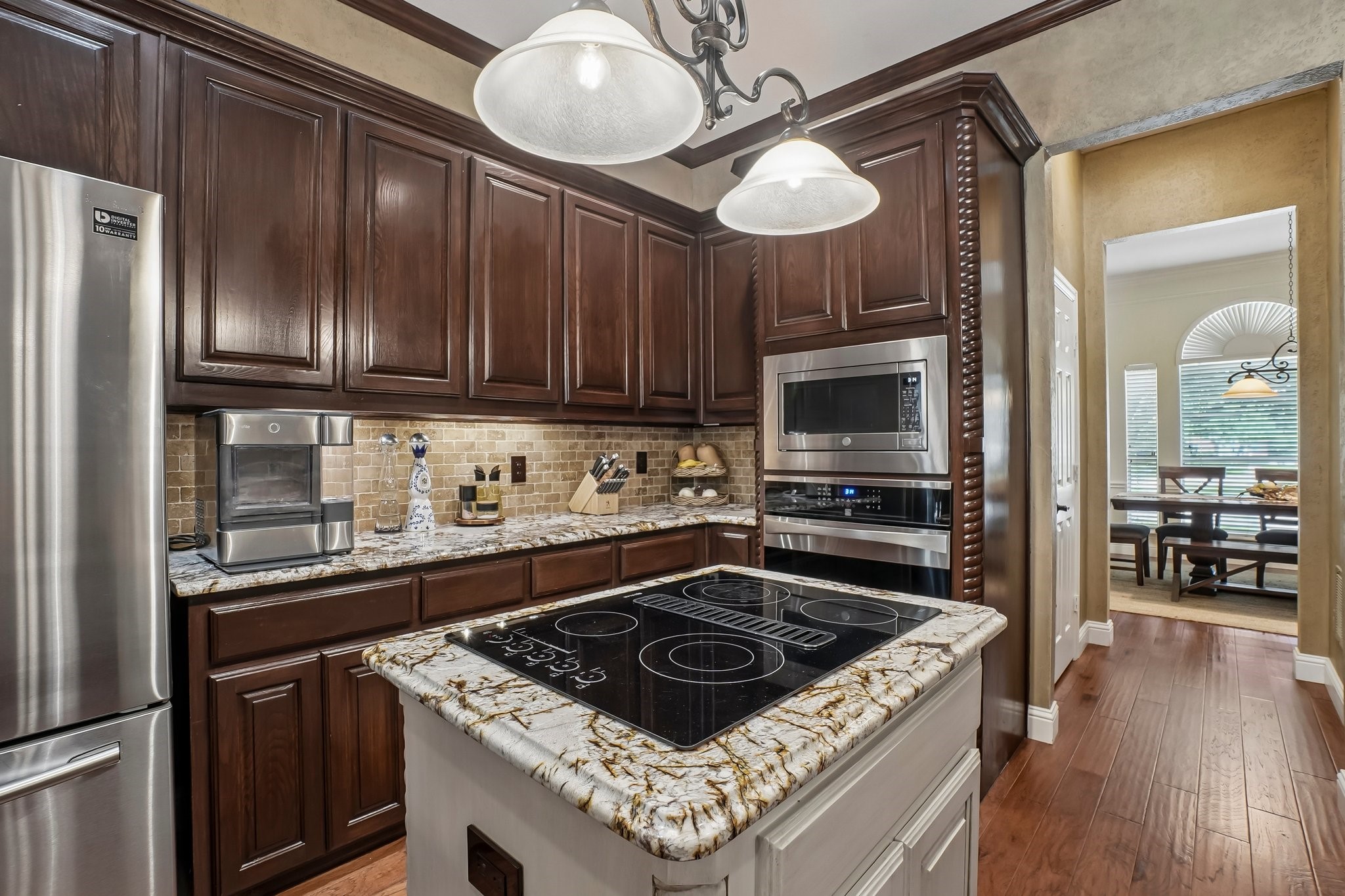 6109 Crestside Drive Flower Mound TX 75028