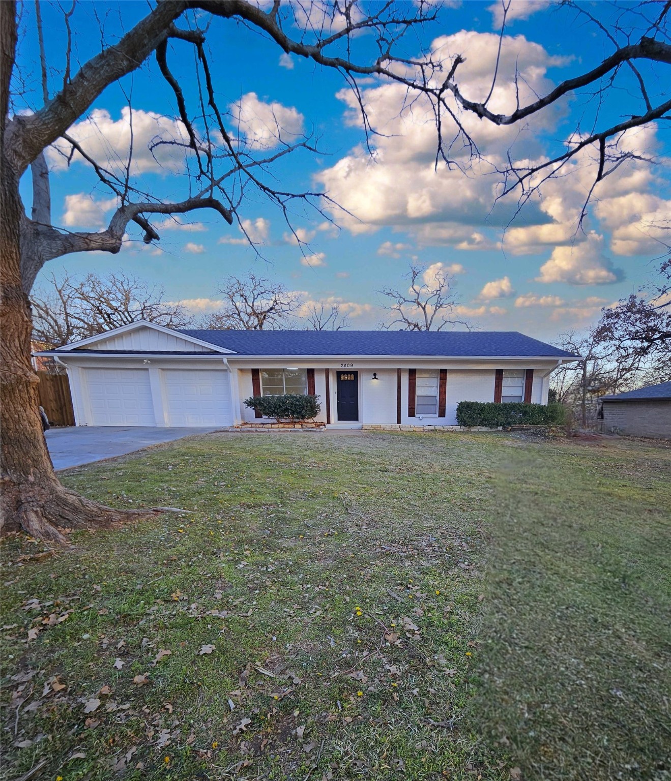 2409 Sunset Lane Burleson TX 76028