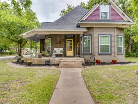 1009 N Anglin Street Cleburne TX 76031