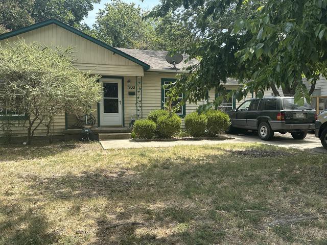 200 Edgefield Drive Garland TX 75040