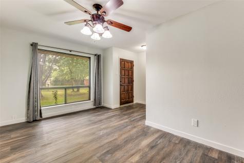 4331 Kolloch Drive Dallas TX 75216