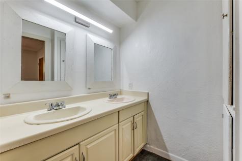 4331 Kolloch Drive Dallas TX 75216