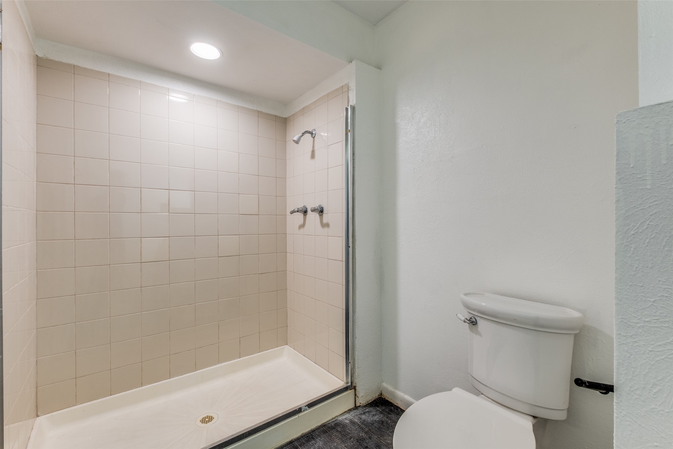 4331 Kolloch Drive Dallas TX 75216