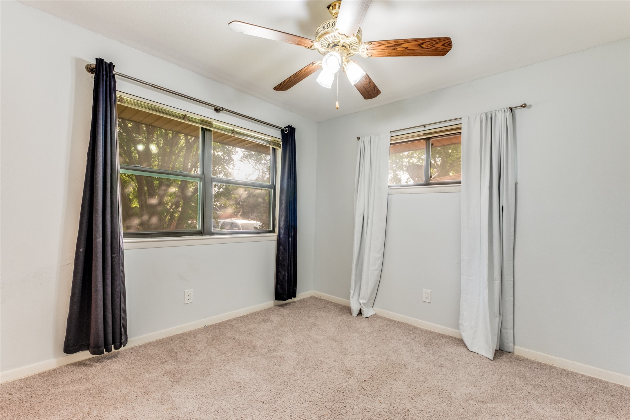 4331 Kolloch Drive Dallas TX 75216