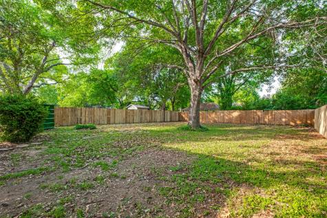 4331 Kolloch Drive Dallas TX 75216