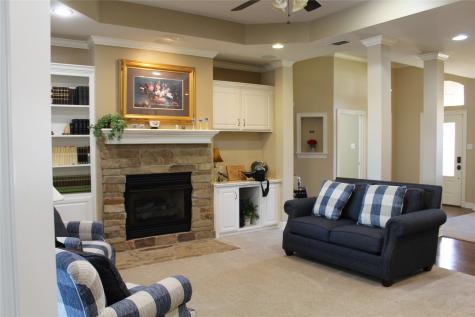 2131 Deer Run Denison TX 75020