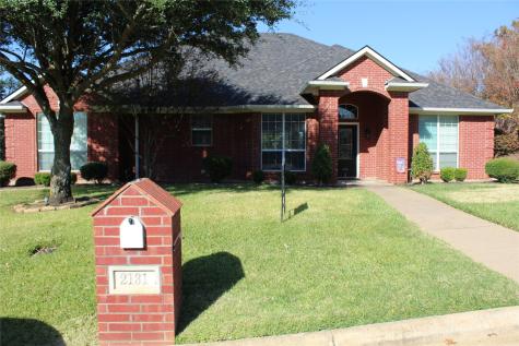 2131 Deer Run Denison TX 75020