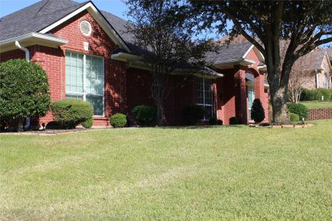 2131 Deer Run Denison TX 75020