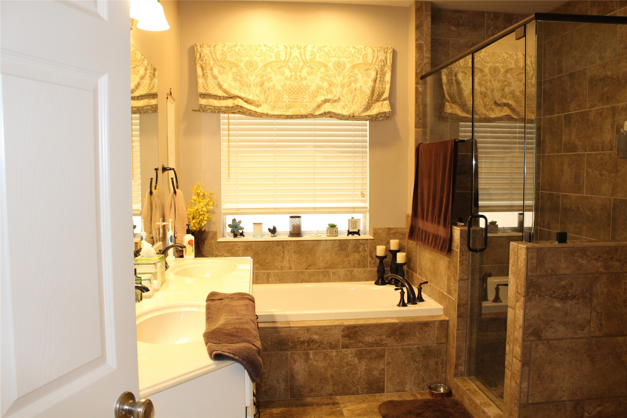 2131 Deer Run Denison TX 75020