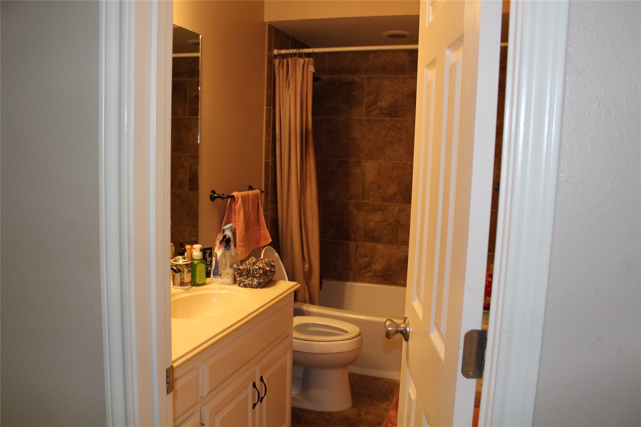 2131 Deer Run Denison TX 75020