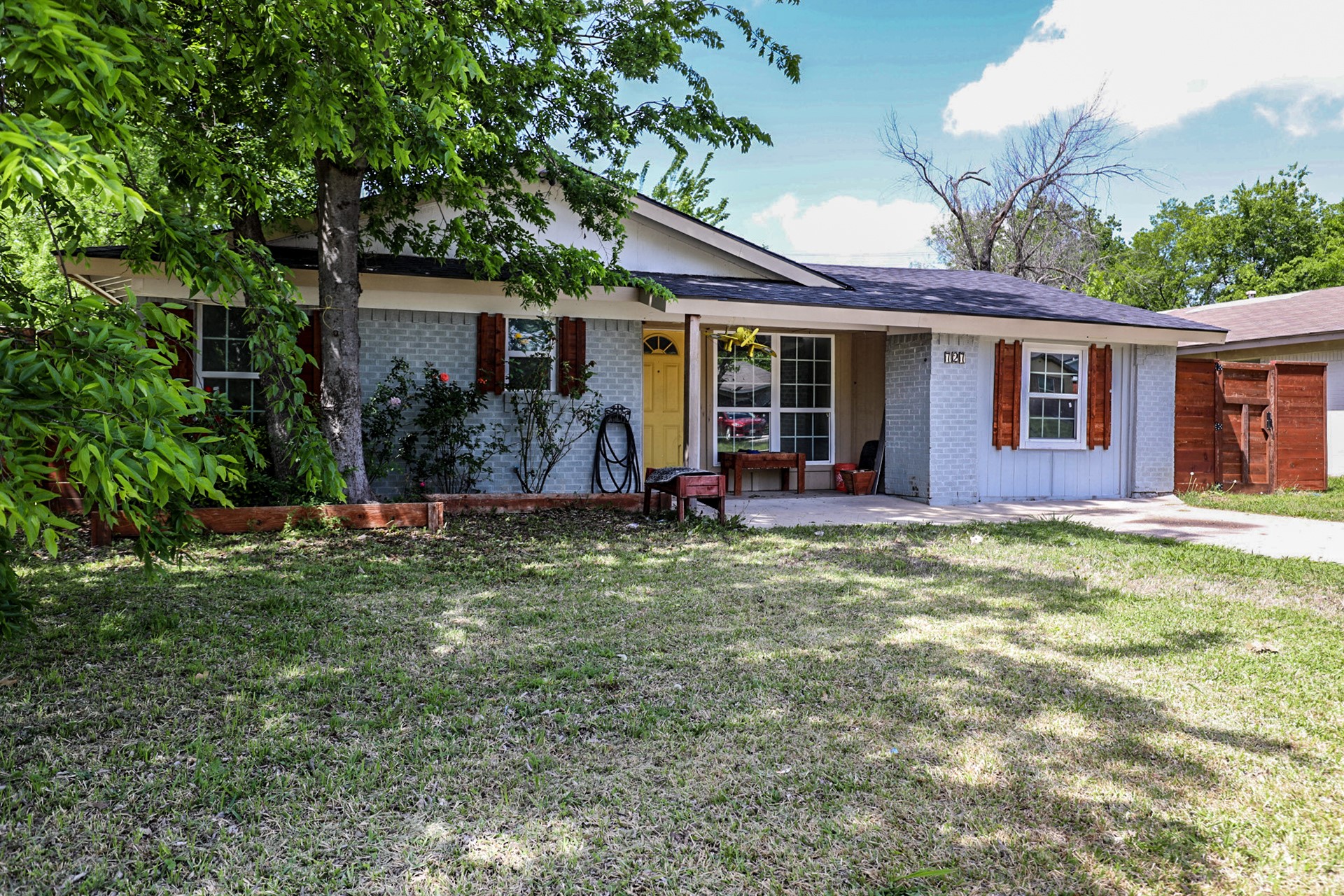 727 Royal Crest Drive Mesquite TX 75149