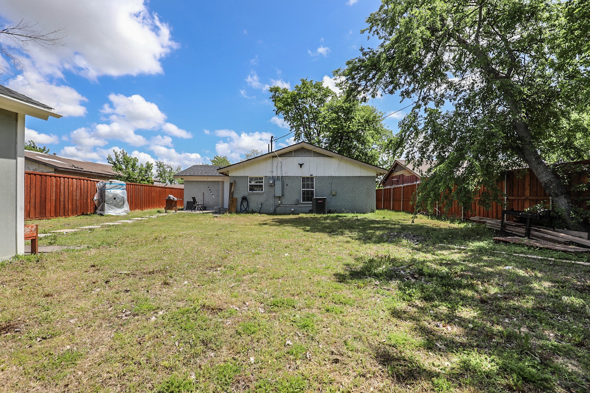 727 Royal Crest Drive Mesquite TX 75149