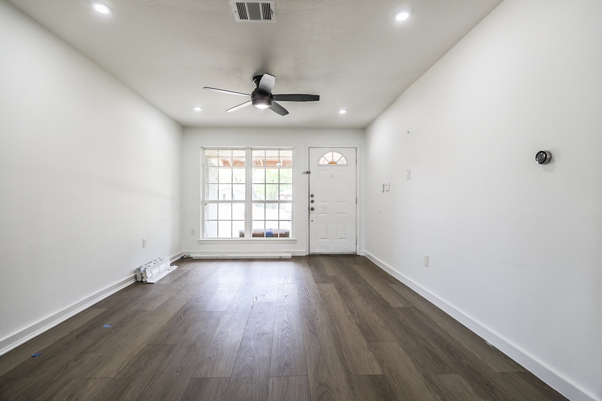 727 Royal Crest Drive Mesquite TX 75149