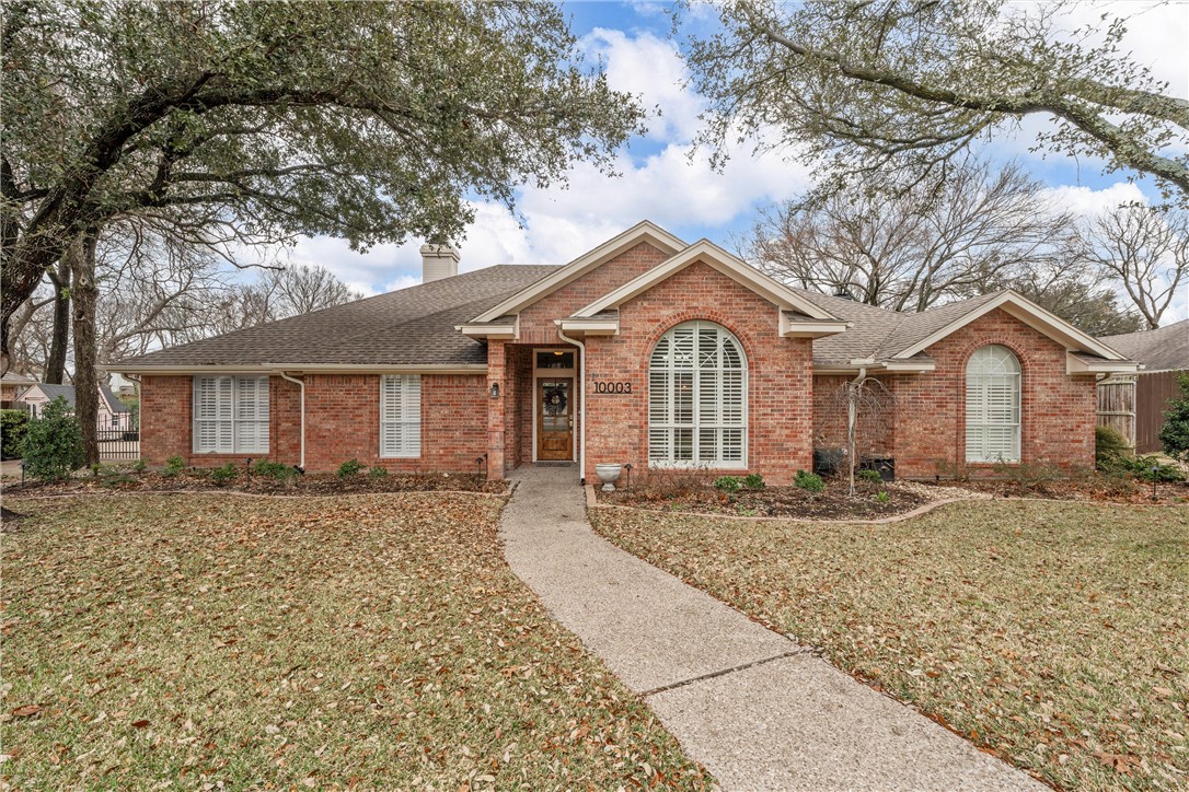 10003 Creek Bend Drive Woodway TX 76712